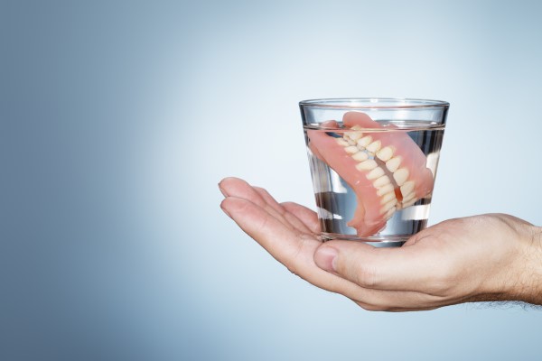 Tips To Pick The Right Dentures For You