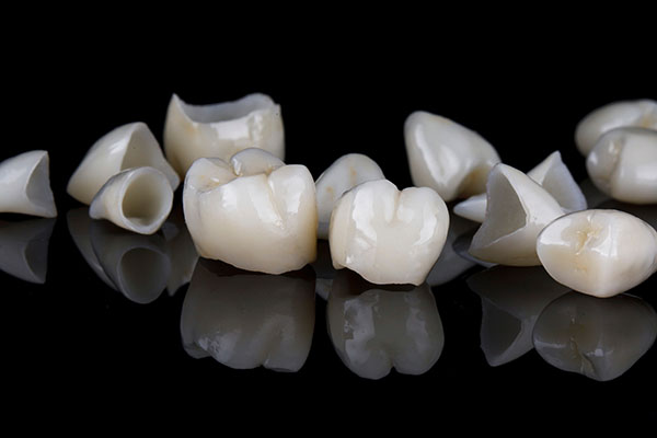 What Are the Differences Between a Dental Crown and a Dental Veneer? from Palm Beach Dentistry in Delray Beach, FL